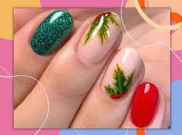 Mistletoe-Leaves-Christmas-Nails-6