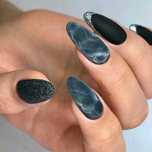 Mix-Designs-for-Your-Black-Nails-1