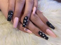 Mix-Designs-for-Your-Black-Nails-5 (1)