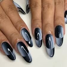 Mix-Designs-for-Your-Black-Nails-6