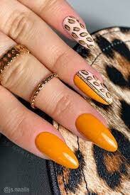 Mustard-Yellow-Nails-3