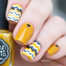 Mustard-Yellow-Nails-6