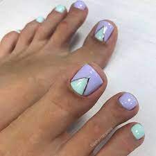 Nail-Design-With-Geometry-Patterns-4