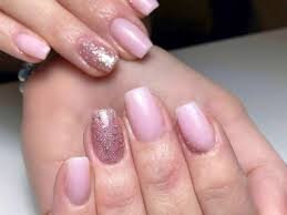 Nature-Glitter-Short-Coffin-Nails-5