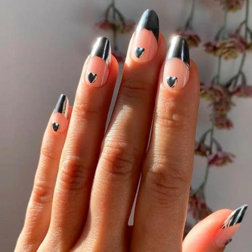 Negative-Space-Hearts-Nail-Designs-3