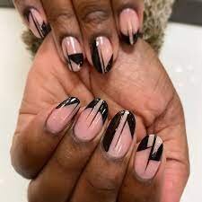 Negative-Space-Pointed-Nails-6