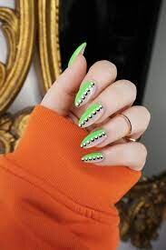 Neon-Green-Short-Almond-Nails-8