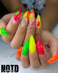 Neon-Mismatch-Nails-5