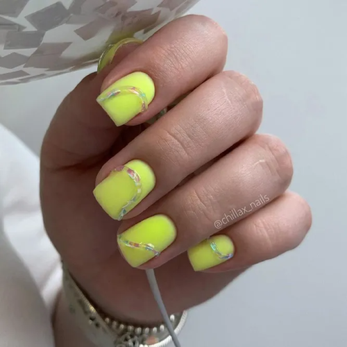 Neon-Square-Nails-1