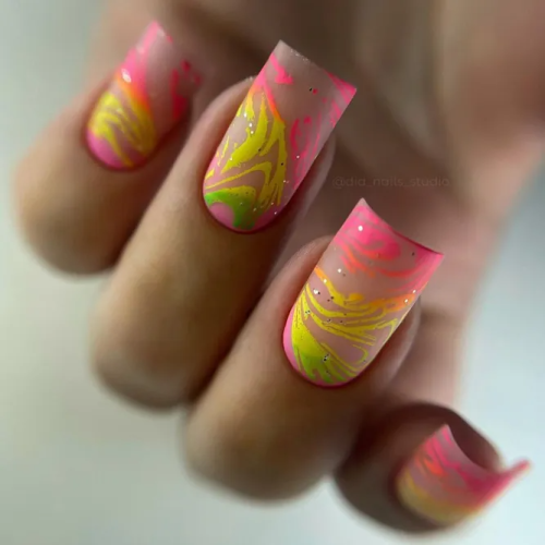 Neon-Square-Nails-2