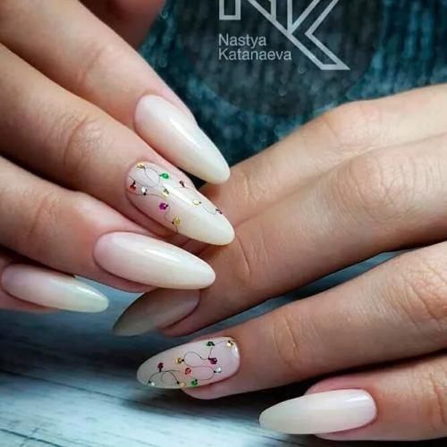 New-Years-Nails-with-Garlands-2