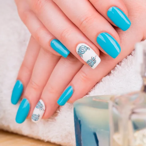 Nice-Ideas-for-Blue-and-White-Nails-2