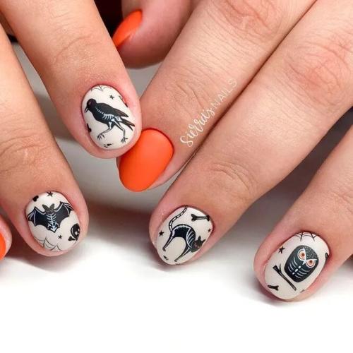 Not-Scary-Halloween-Nail-Art-4