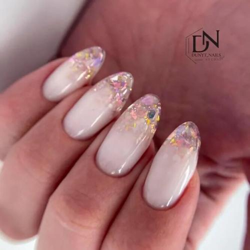 Nude-Glitter-Ombre-Manicure-4