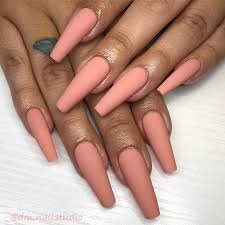 Nude-Matte-Coffin-Nails-9