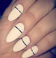 Nude-Nails-with-Black-Strict-Lines-9