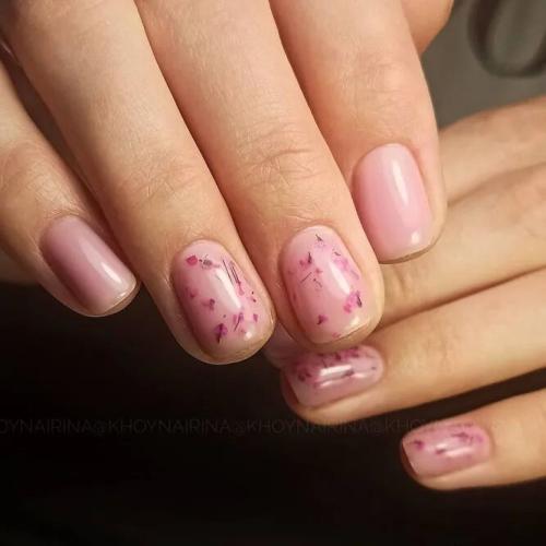 Nude-Pink-Nails-with-Flower-Nail-Art-2