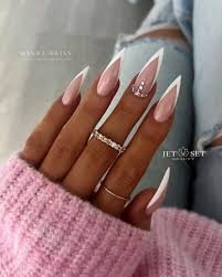 Nude-Stiletto-Nails-8