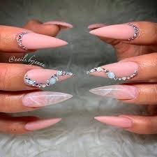 Nude-Stiletto-Nails-9