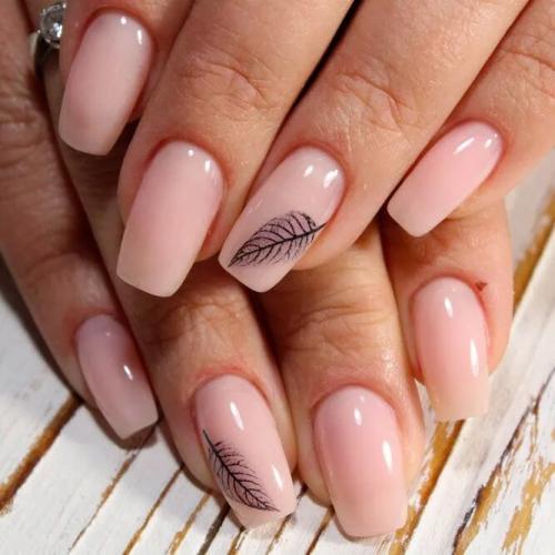 Nude-Wedding-Manicure-for-Perfect-Bridal-Look-1