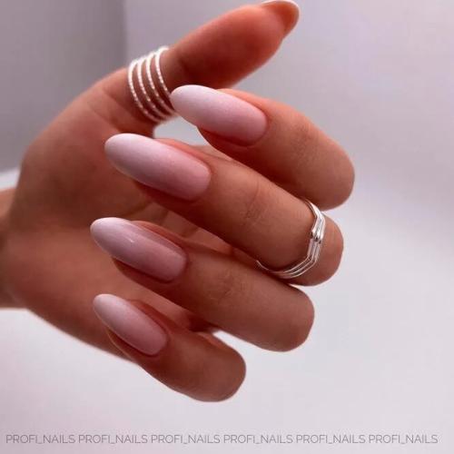 Nude-Wedding-Manicure-for-Perfect-Bridal-Look-3