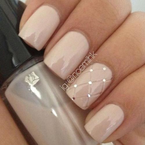 Nude-Wedding-Nail-Idea-1