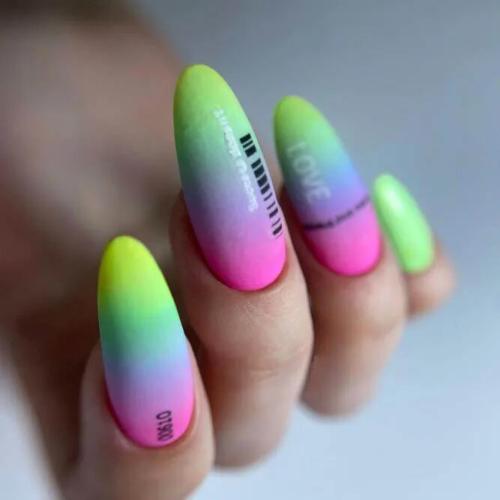 Ombre-Almond-Nails-2