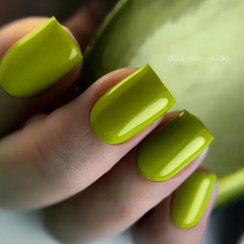 One-Tone-Square-Nails-Designs-3