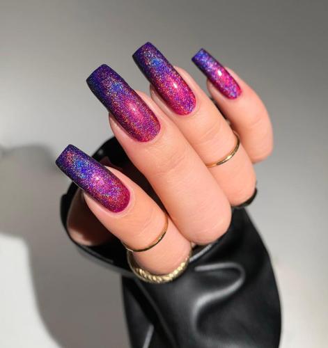 Out-Of-This-World-Ombre-Nails-2