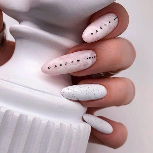 Oval-White-Acrylic-Nails-Designs-2