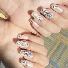 Pastel-Polka-Dot-Wedding-Nail-Design-4