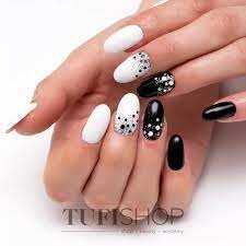 Pastel-Polka-Dots-for-Black-Nail-Art-3