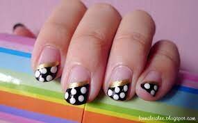 Pastel-Polka-Dots-for-Black-Nail-Art-4