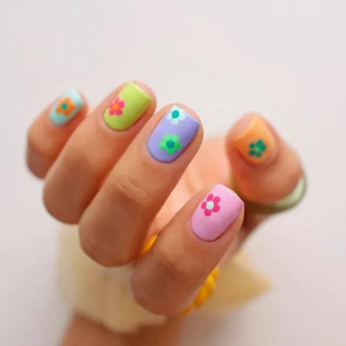 Pastel-Short-Nail-Art-Ideas-2