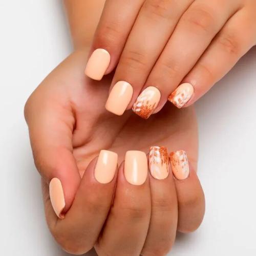 Peach-Nails-With-Glitter-3