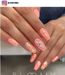 Peach-Nails-With-Glitter-9