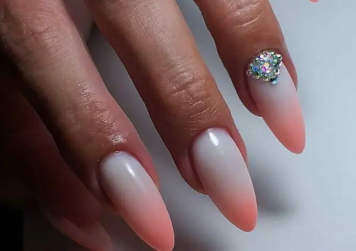 Peach-Ombre-Nails-1