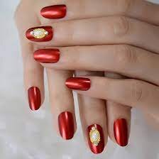 Pearl-Detail-Luxury-Nails-3