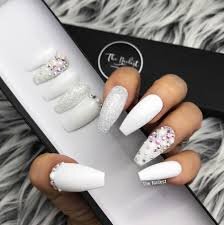 Pearl-Long-Nails-5