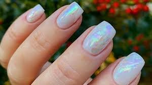 Pearlescent-Almond-Nails-4