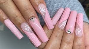 Pink-Festive-Nails-7