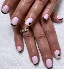 Pink-and-Black-Wedding-Nail-Idea-6