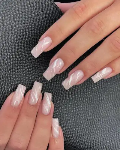 Pink-and-White-Marble-Nails-1