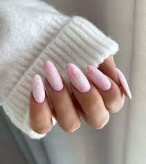 Pink-and-White-Marble-Nails-2