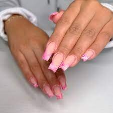 Pink-and-White-Marble-Nails-3