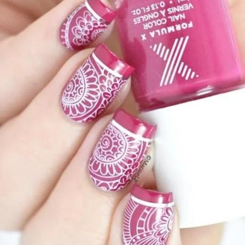 Pink-and-White-Nails-Lace-2