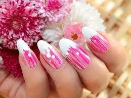 Pink-and-White-Nails-with-Geometric-6