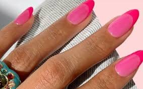 Pink-and-White-Nails-with-Geometric-8