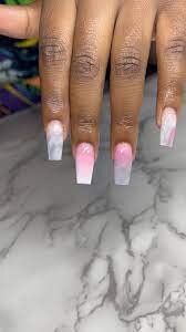 Pink-and-White-Ombre-Nails-4