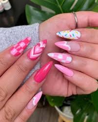 Pink-and-White-Stiletto-Nails-7